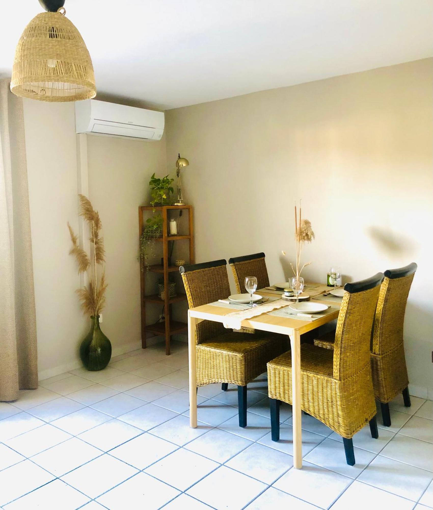 Appartement Vue Magnifique Sur Les Alpilles, Residence Avec Piscine Paradou Esterno foto